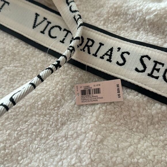 Victoria’s Secret ivory faux fleece zipper closure logo double strap tote. NWT. - Picture 7 of 7
